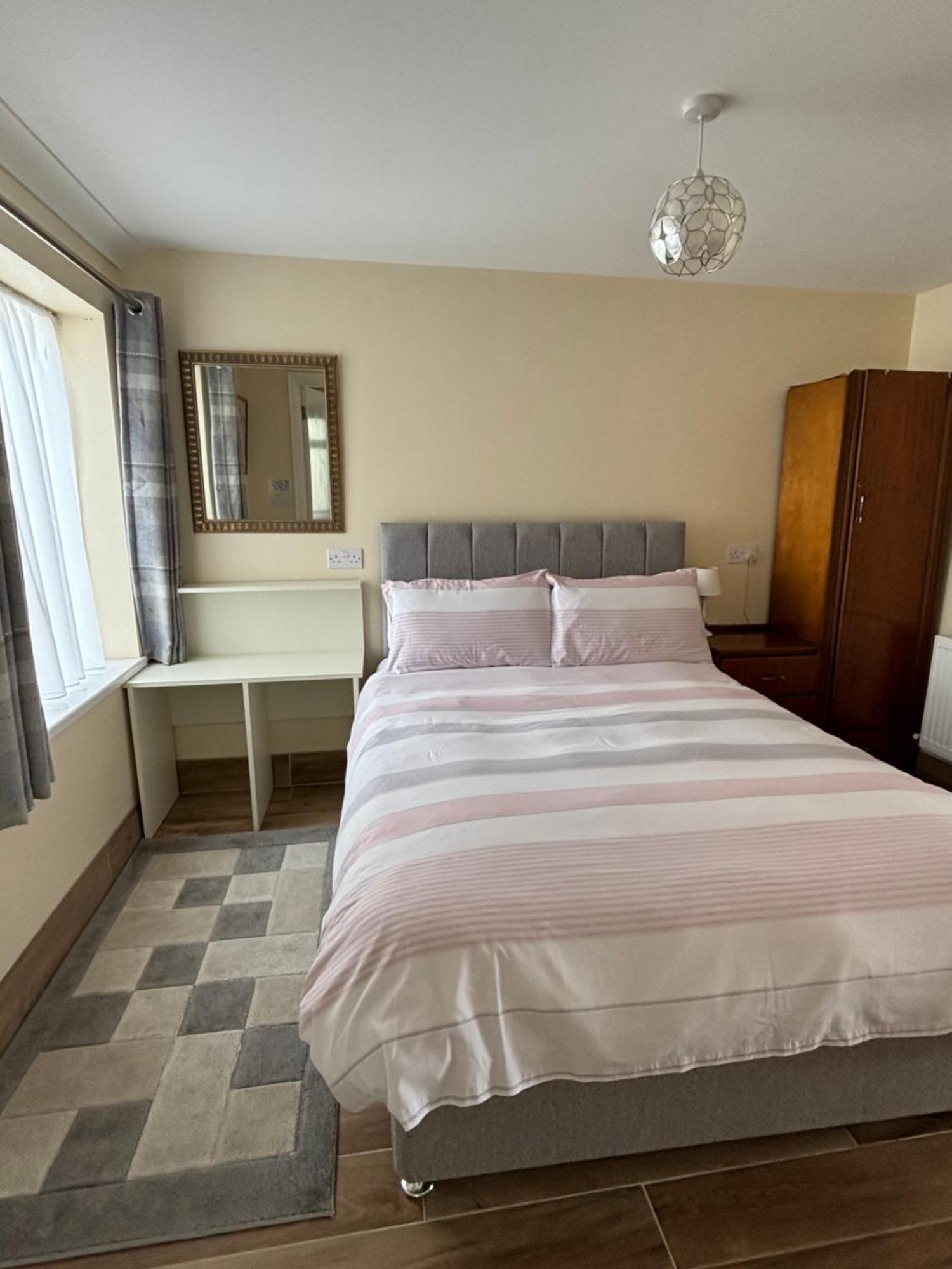 Mary'S Of Mulranny Hotel Bilik gambar